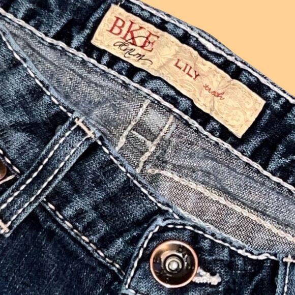 BKE Lily Stretch Mid Rise Denim Capri Jeans Size 28” #132 - Picture 3 of 6